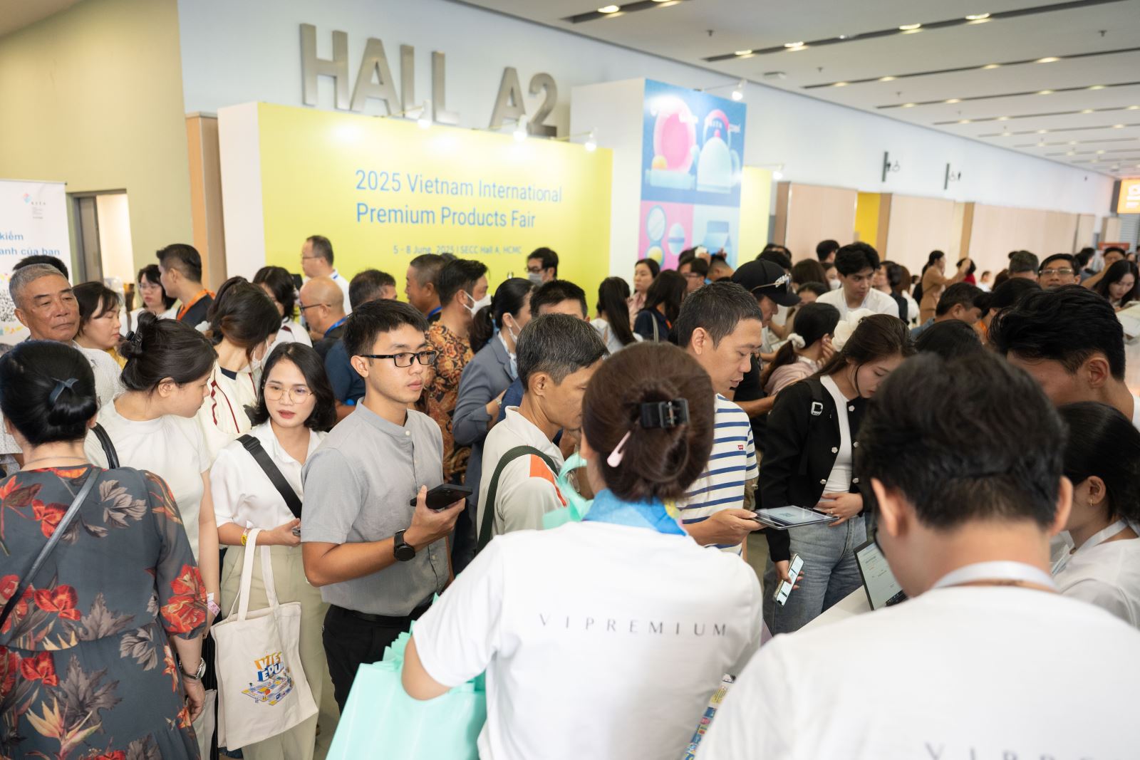 VIPREMIUM 2025 chính thức mở cổng đón khách tại hall A2 SECC