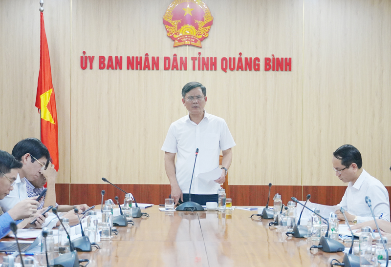 Đồng chí Chủ tịch UBND tỉnh Trần Thắng phát biểu, chỉ đạo tại hội nghị.