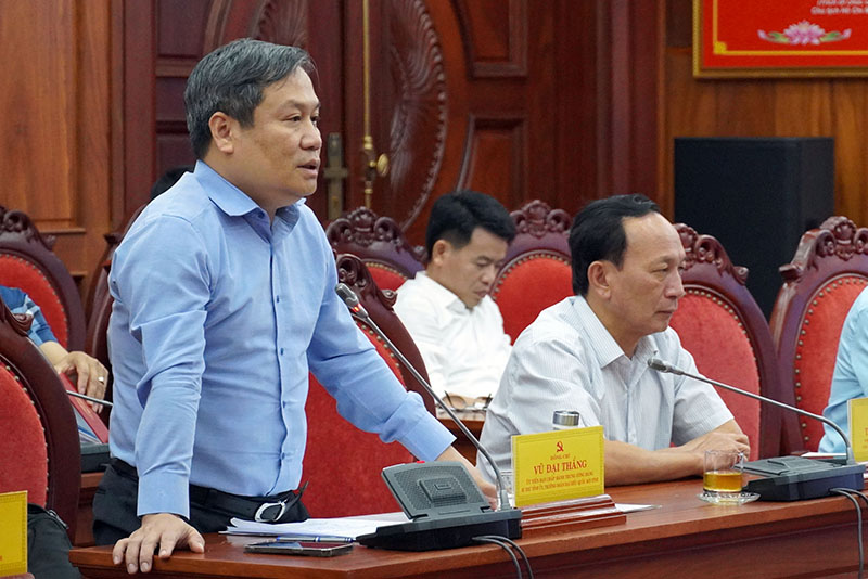 Đồng chí Vũ Đại Thắng Bí thư tỉnh ủy phát biểu tại buổi làm việc.