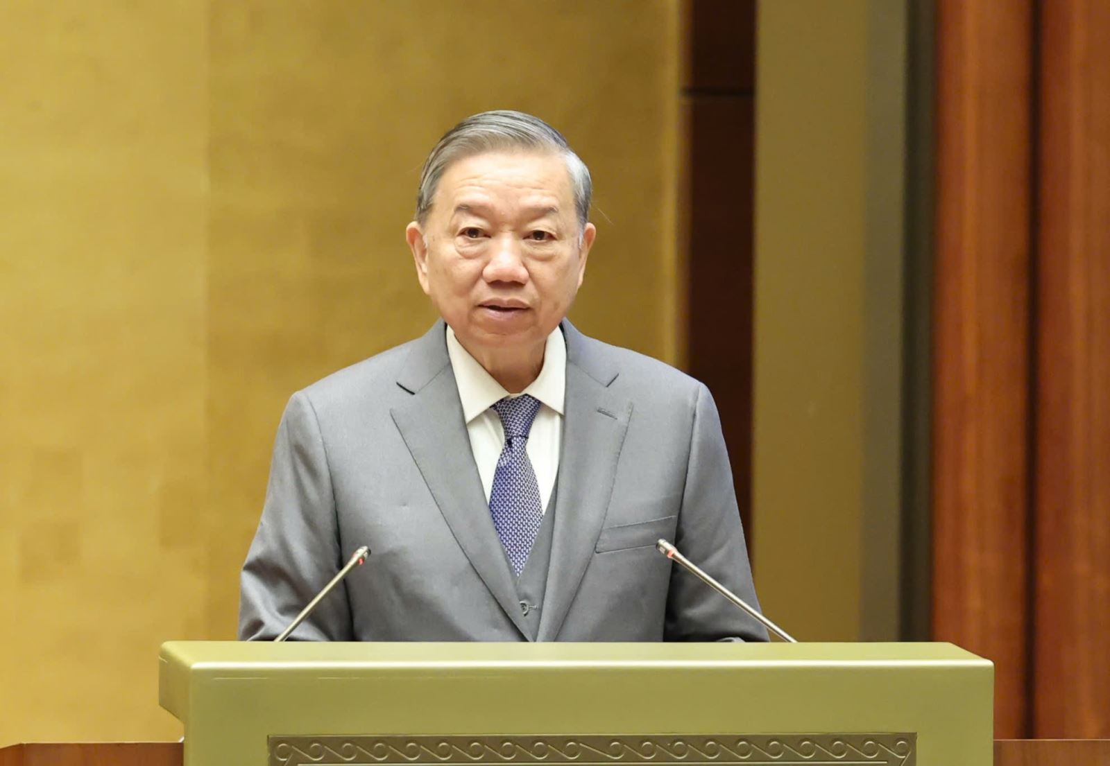 Tổng Bí thư Tô Lâm phát biểu tại Hội nghị toàn quốc về đột phá phát triển khoa học, công nghệ, đổi mới sáng tạo và chuyển đổi số quốc gia - Ảnh: VGP/Nhật Bắc