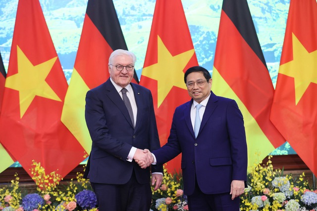 Thủ tướng Chính phủ Phạm Minh Chính và Tổng thống Đức Frank-Walter Steinmeier - Ảnh: VGP/Nhật Bắc