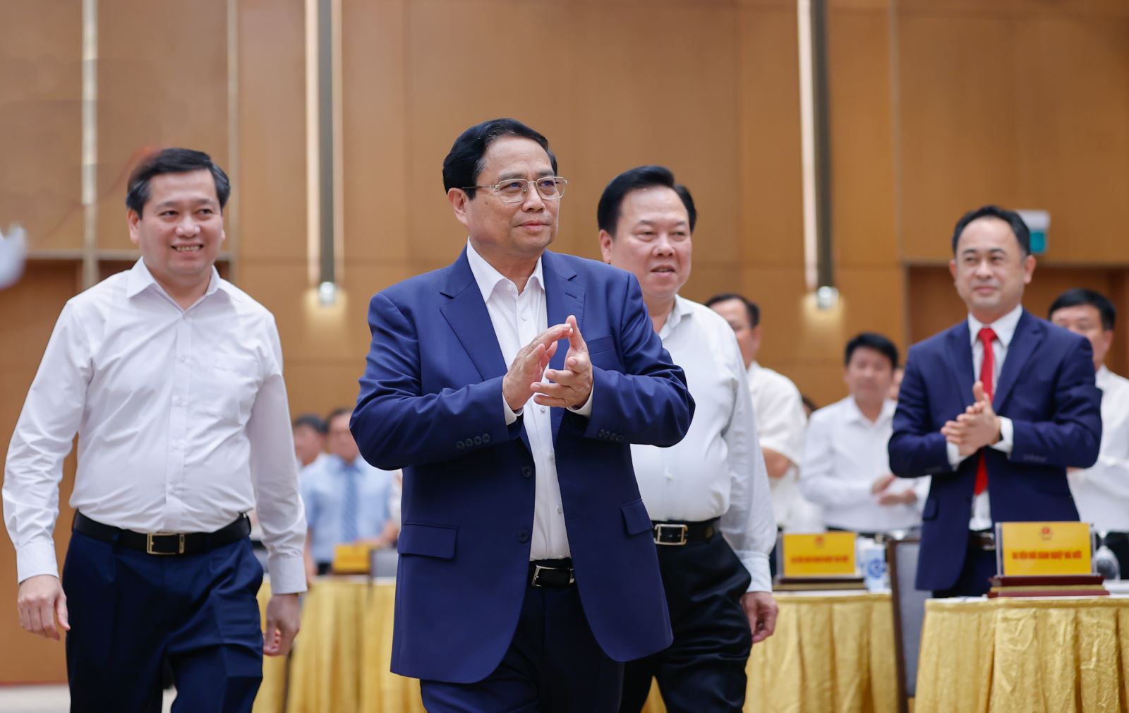 Thủ tướng Phạm Minh Chính dự Hội nghị Thủ tướng Chính phủ làm việc với DNNN tham gia đóng góp, thúc đẩy tăng trưởng, ổn định kinh tế vĩ mô, bảo đảm các cân đối lớn của nền kinh tế - Ảnh: VGP/Nhật Bắc