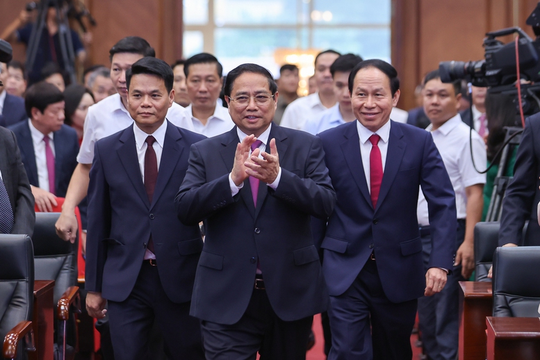 Đồng chí Phạm Minh Chính, Ủy viên Bộ Chính trị, Thủ tướng Chính phủ dự lễ công bố các nghị quyết, quyết định của Trung ương và địa phương tại thành phố Hải Phòng - Ảnh: VGP/Nhật Bắc