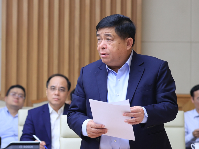 Bộ trưởng Bộ KH&ĐT Nguyễn Chí Dũng nhìn nhận, cộng đồng doanh nghiệp nói chung còn gặp nhiều khó khăn thách thức, các doanh nghiệp còn nhiều rào cản, hạn chế - Ảnh: VGP/Nhật Bắc