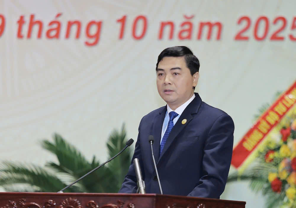 Ông Nguyễn Hoài Anh, Chủ tịch UBND tỉnh Thanh Hoá phát biểu khai mạc Đại hội.