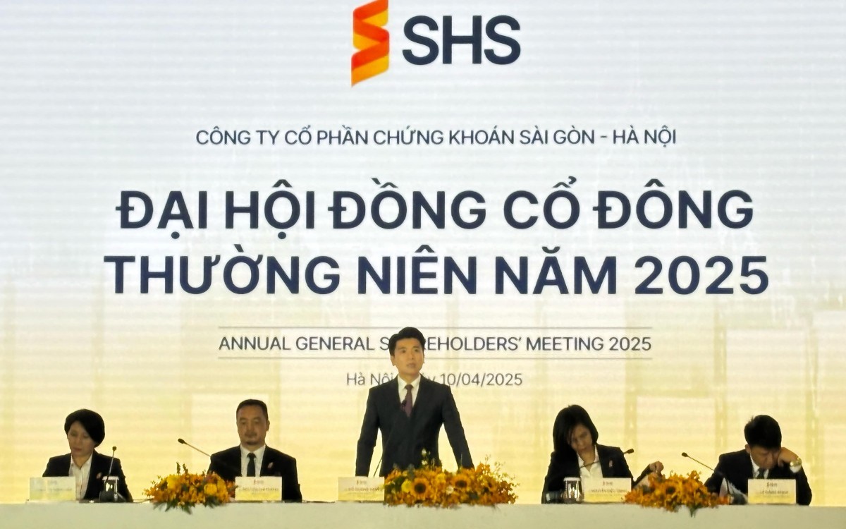 Chủ tịch HĐQT SHS - Đỗ Quang Vinh tại đại hội