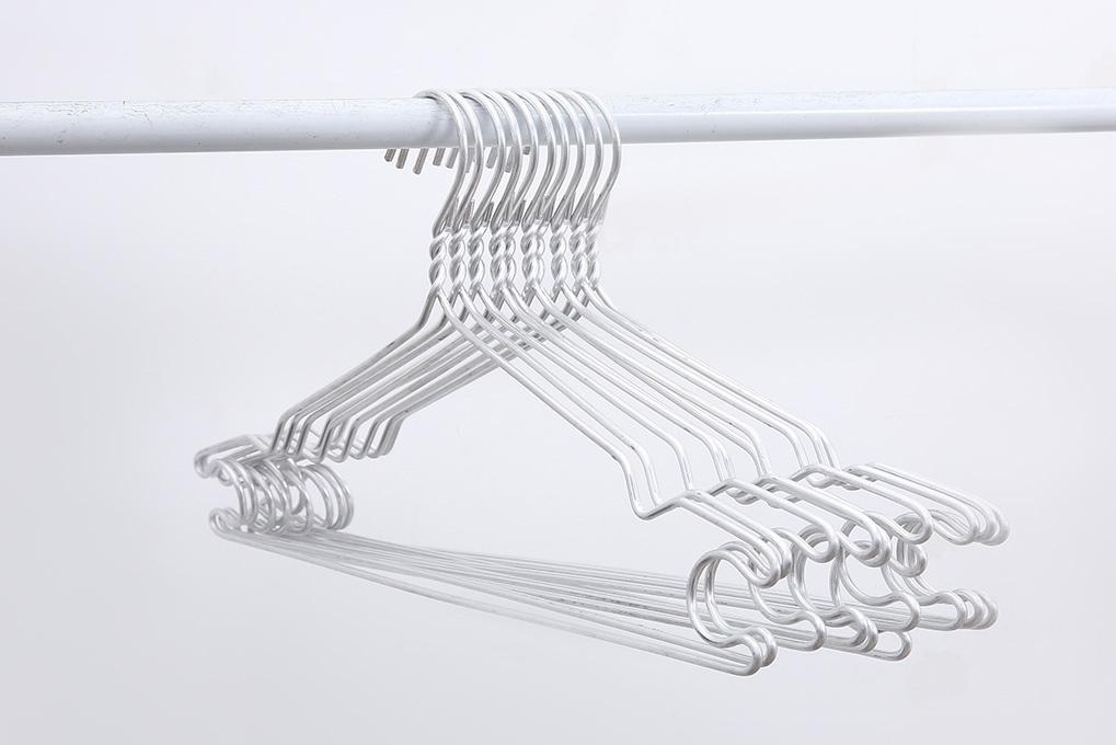 Hoa Kỳ tiếp tục áp thuế chống trợ cấp với mắc áo thép nhập khẩu từ Việt Nam. Ảnh: Internet