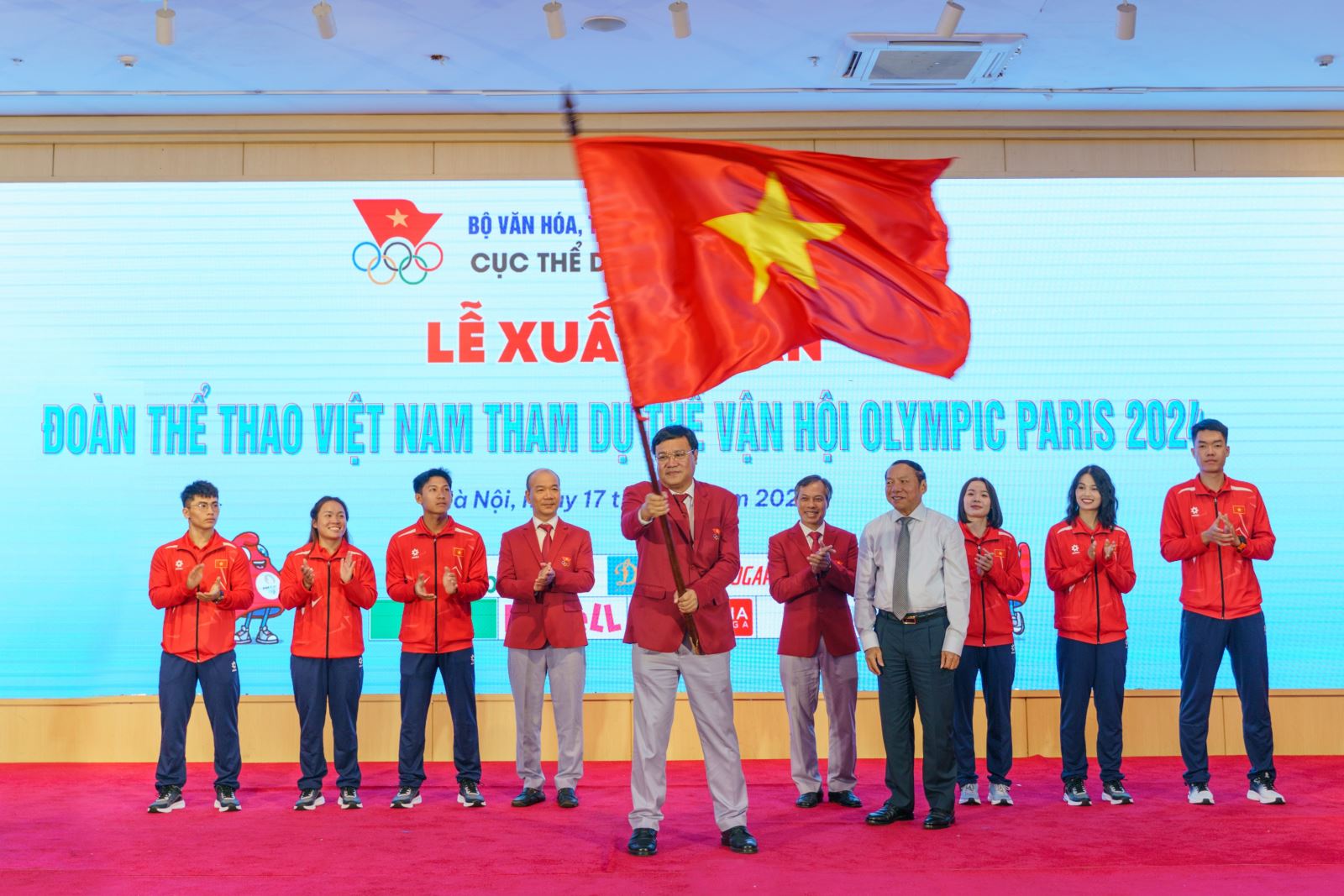 Lễ xuất quân Đoàn thể thao Việt Nam (TTVN) tham dự Olympic Paris 2024 