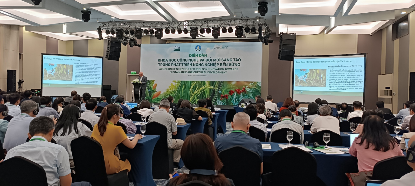 Quang cảnh Diễn đàn “Ứng dụng khoa học công nghệ và đổi mới sáng tạo hướng tới phát triển nông nghiệp bền vững”
