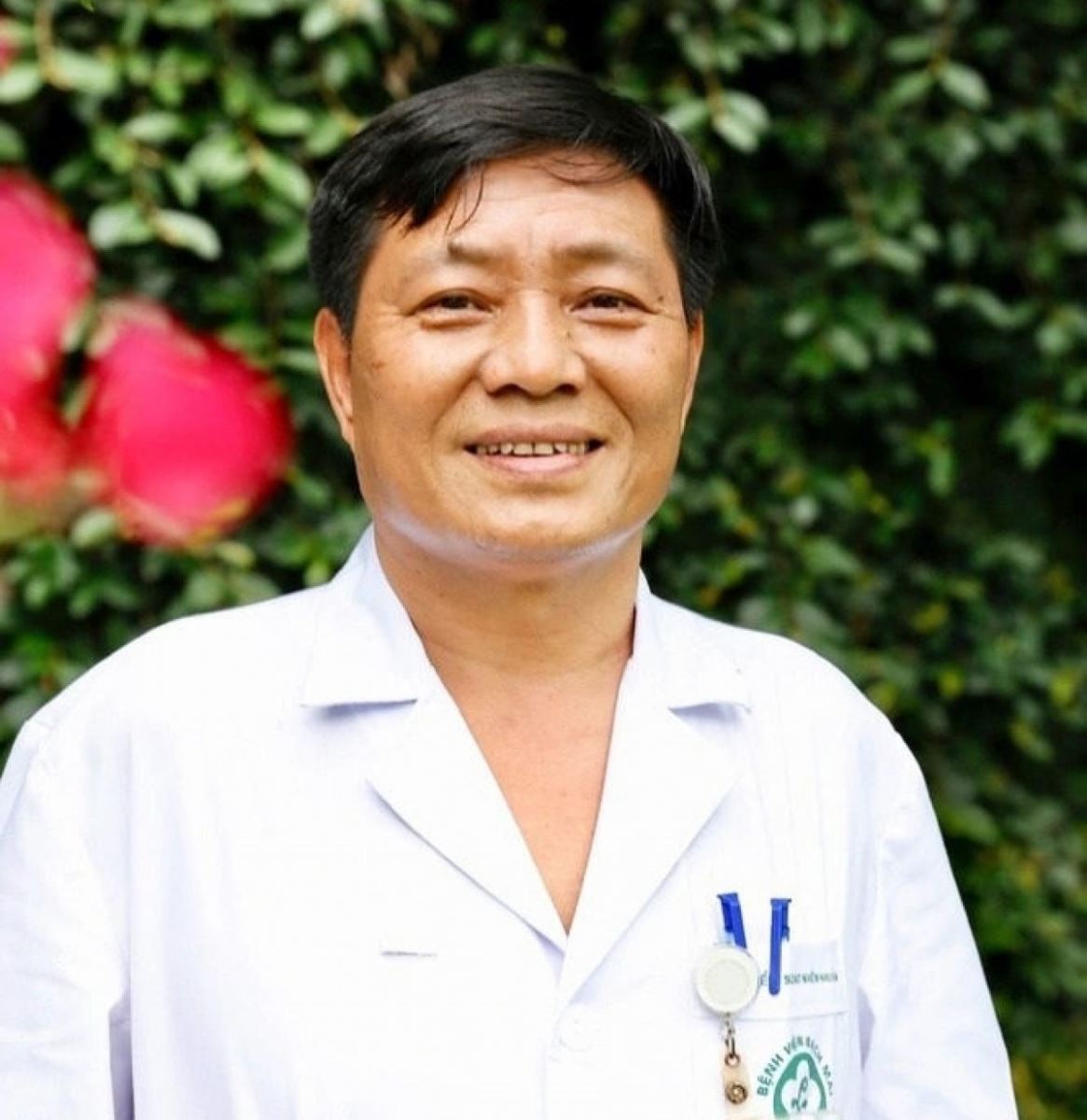 PGS.TS Nguyễn Việt Hùng, Phó chủ tịch Hội Kiểm soát Nhiễm khuẩn Việt Nam: “Nhà vệ sinh bẩn sẽ tạo điều kiện cho vi khuẩn, vi rút ảnh hưởng trực tiếp đến cơ thể trẻ em”