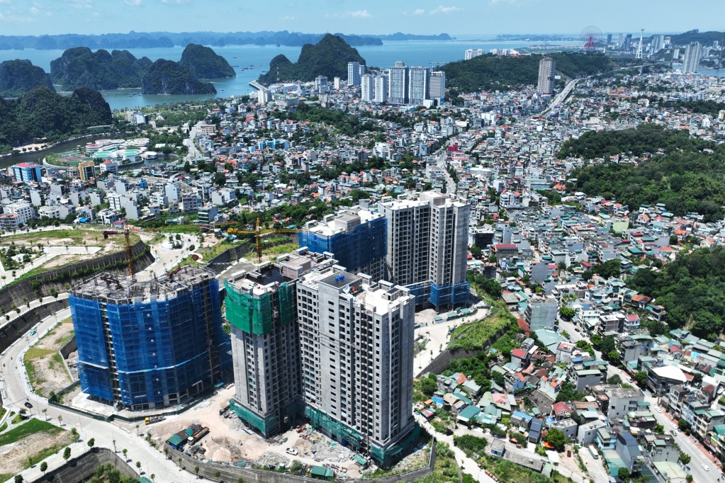 Quảng Ninh là một trong những địa phương tiên phong trong việc huy động các nguồn lực triển khai các dự án NƠXH. (Ảnh nguồn: Báo Quảng Ninh).