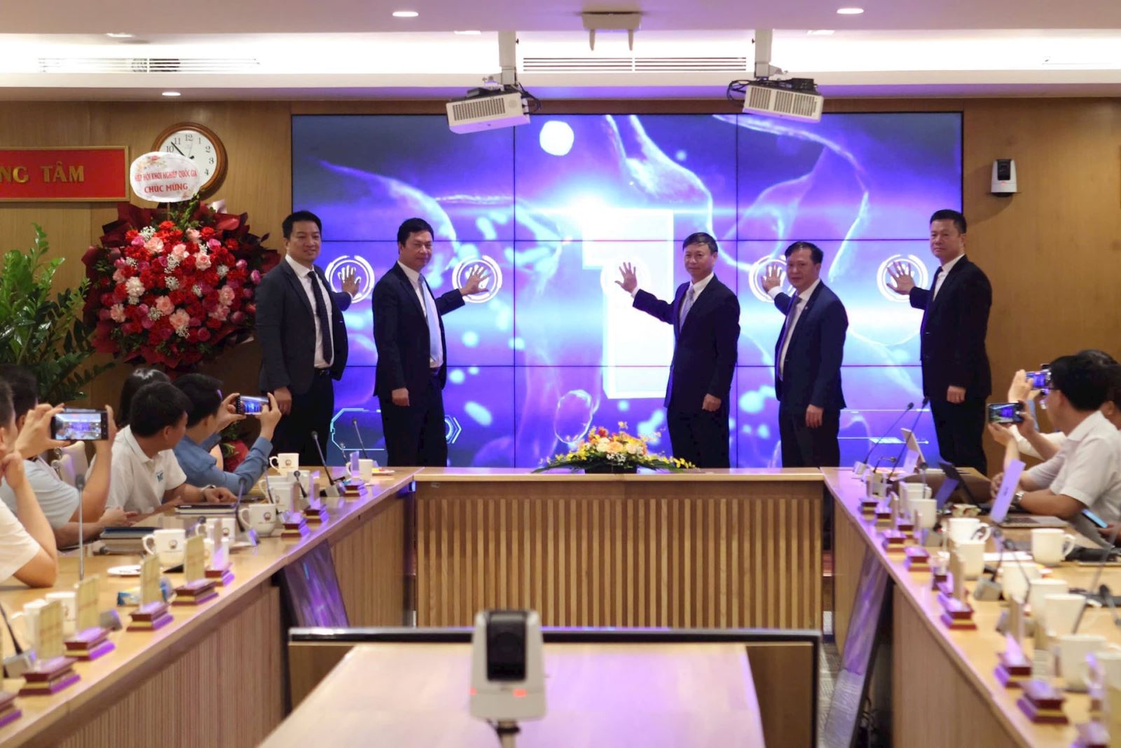 Lễ ra mắt Sàn giao dịch KH&CN Việt Nam