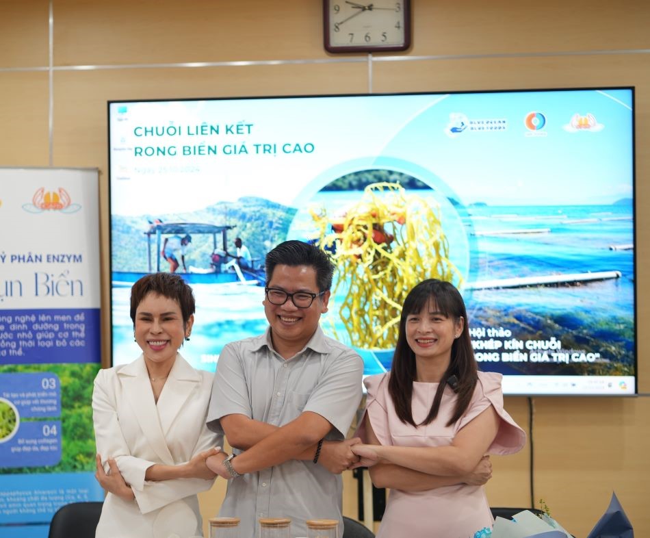 Các bên tham gia chuỗi liên kết rong biển giá trị cao bắt tay cam kết phát triển bền vững và hiệu quả ngành rong biển Việt Nam