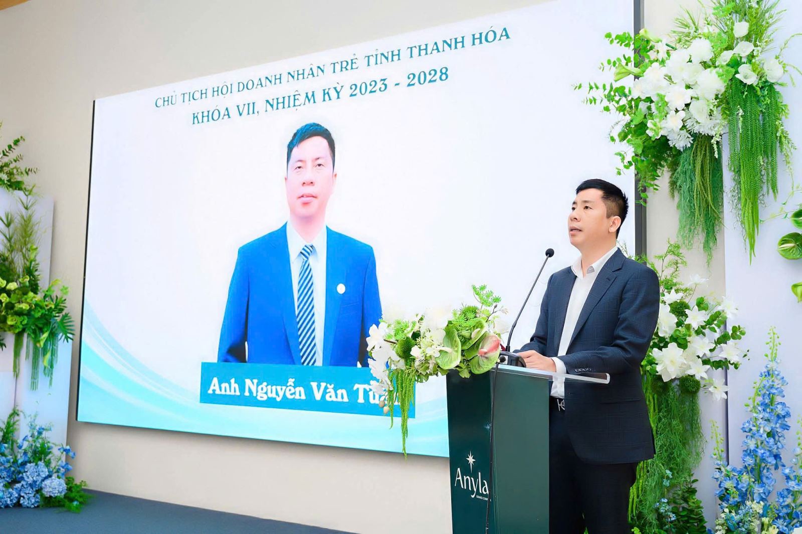 Anh Nguyễn Văn Tuấn phát biểu nhận nhiệm vụ.