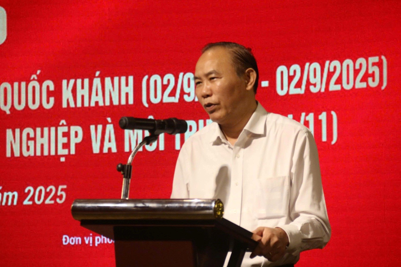 Ông Phùng Đức Tiến - Thứ trưởng Bộ Nông nghiệp và Môi trường phát biểu tại họp báo