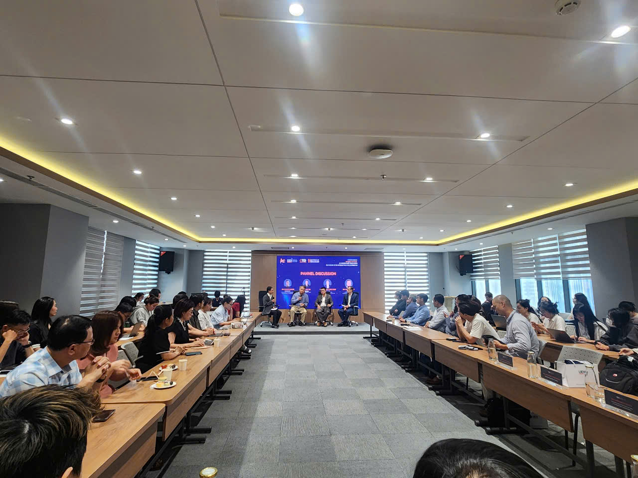 Quang cảnh buổi Tạo đàm