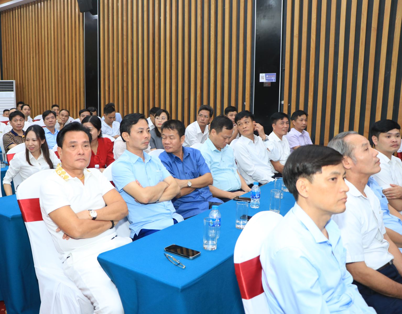 Toàn cảnh hội trường lễ ra mắt Câu lạc bộ