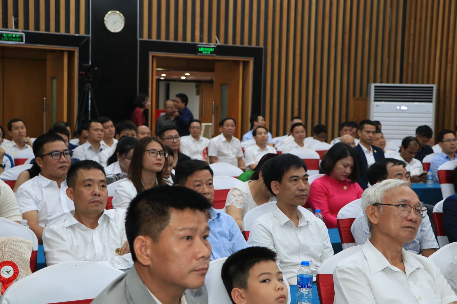 Toàn cảnh hội trường lễ ra mắt Câu lạc bộ