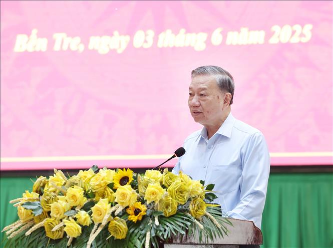 Tổng Bí thư đề nghị, đẩy mạnh phát triển kinh tế trên nền tảng khoa học công nghệ, vốn nhân lực và phát triển kinh tế tư nhân