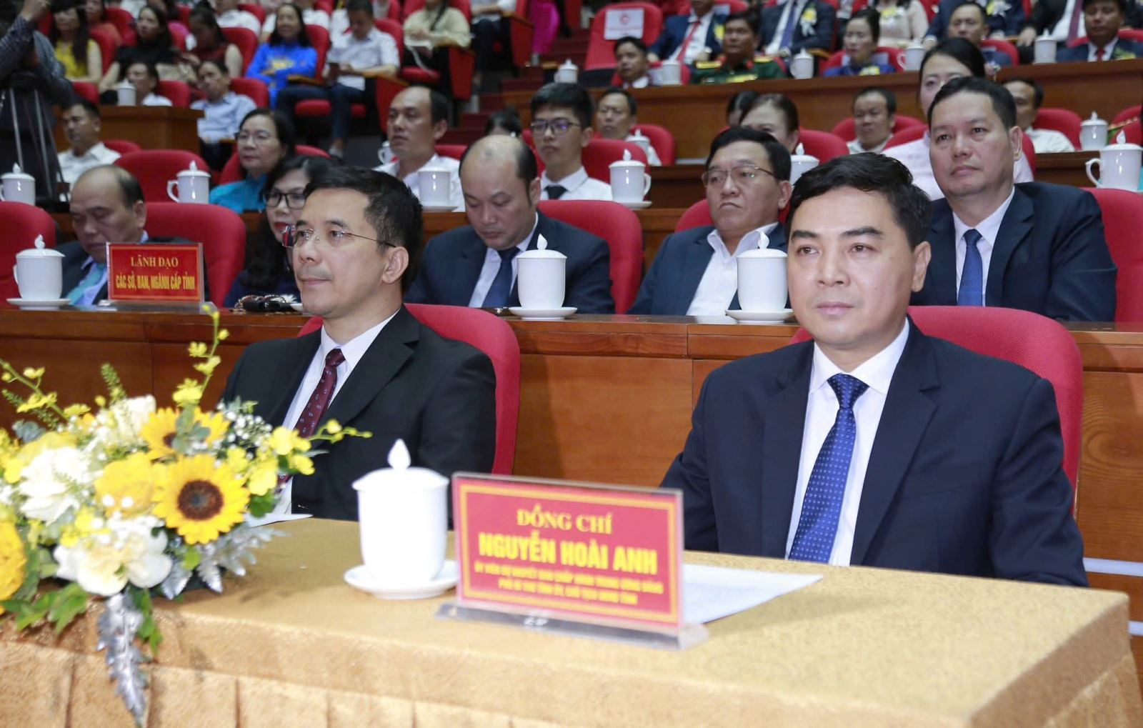 Đại biểu tham dự.