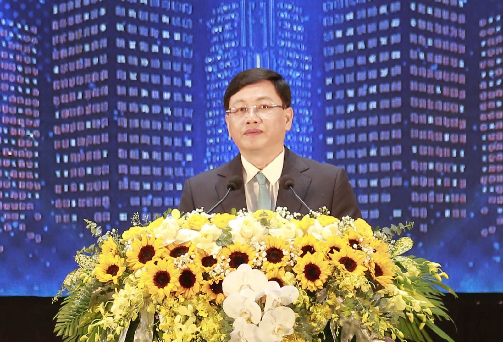 ông Mai Xuân Liêm – Phó Chủ tịch UBND tỉnh Thanh Hóa phát biểu tại buổi lễ.