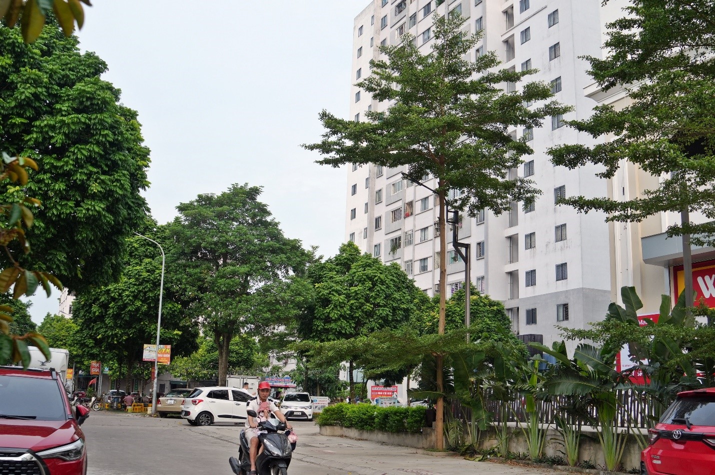 Khu nhà ở công nhân và người thu nhập thấp Khu công nghiệp Khai Quang là một trong số ít dự án hoàn thành, tạo điều kiện thuận lợi cho công nhân lao động an cư lạc nghiệp.