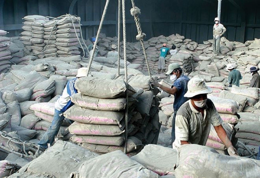 hiện nay, tổng số dây chuyền sản xuất xi măng đã đầu tư trên toàn quốc là 92 dây chuyền, với tổng công suất 122,34 triệu tấn/năm