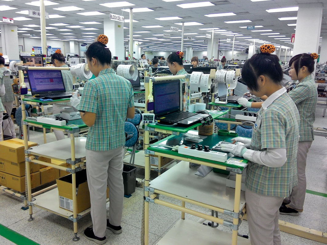Máy vi tính, sản phẩm điện tử và linh kiện là nhóm hàng được nhập khẩu nhiều nhất trong nửa tháng 7/2022. Ảnh: Internet