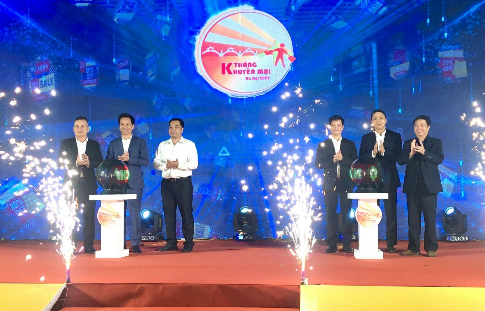 Toàn cảnh sự kiện