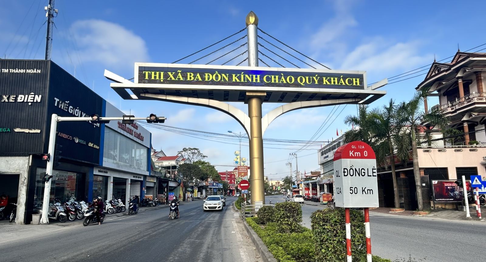 Điểm giám sát tại ngã tư Ba Đồn giao quốc lộ 1A (cổng chào thị xã Ba Đồn)