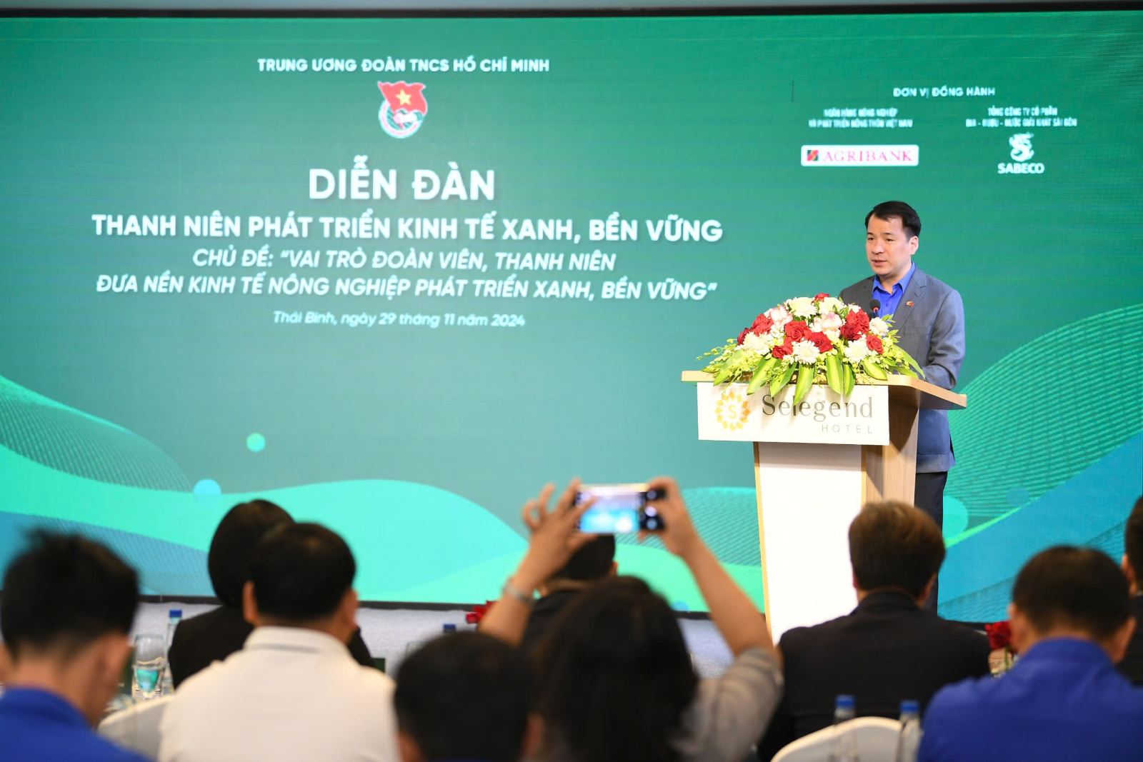 Anh Ngô Văn Cương phát biểu tại diễn đàn