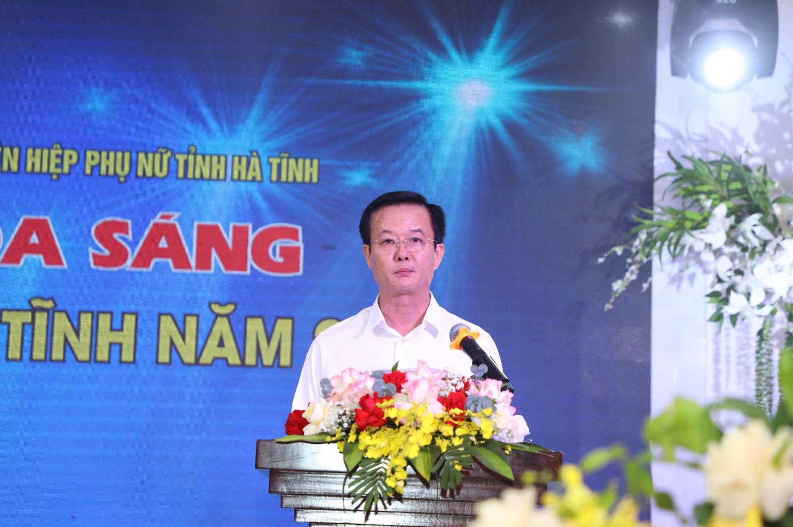 Phó Chủ tịch UBND tỉnh Trần Báu Hà ghi nhận, biểu dương sự đóng góp tham gia tích cực của Hiệp hội Nữ doanh nhân vào sự phát triển KT – XH tỉnh.