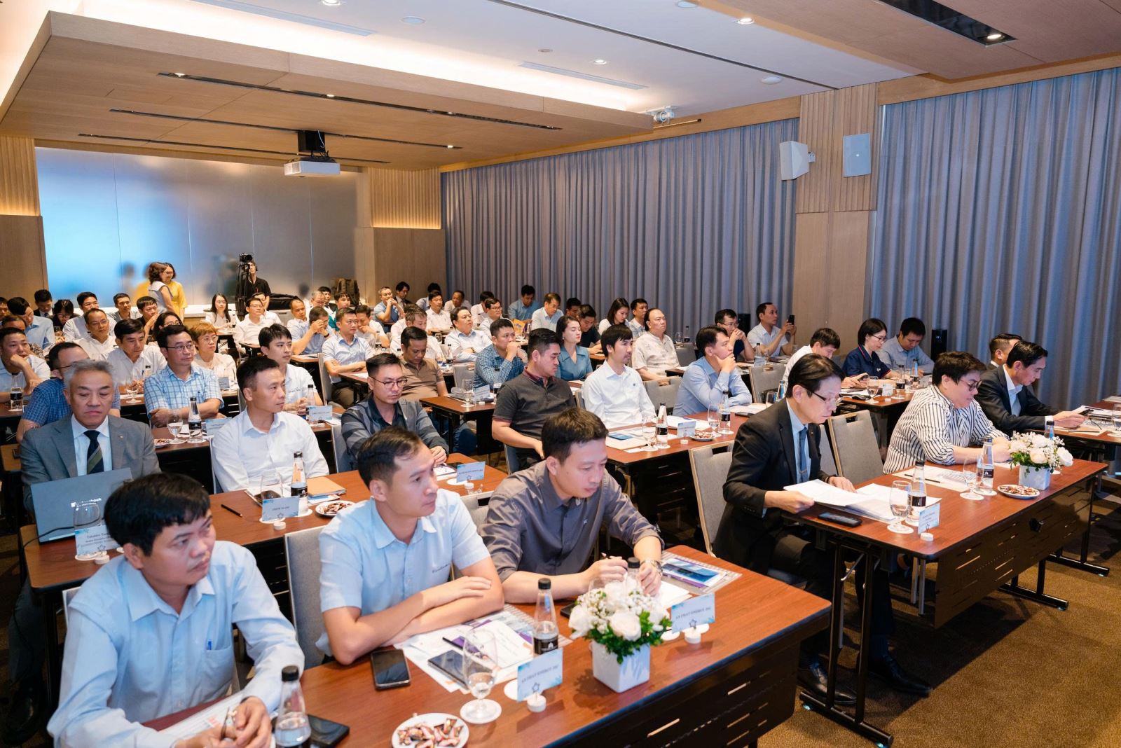 Quang cảnh Hội thảo