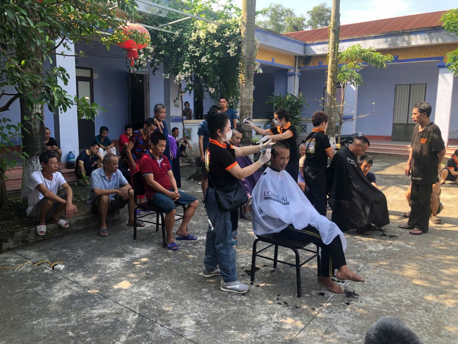 Các dịch vụ công tác xã hội được triển khai đồng bộ, từ tư vấn, trị liệu tâm lý, can thiệp và hỗ trợ hòa nhập cộng đồng cho tới kết nối nguồn lực.