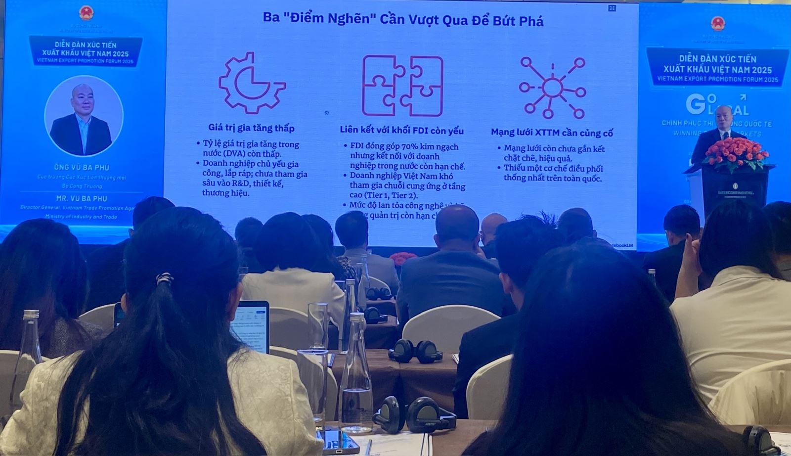 ông Vũ Bá Phú, Cục trưởng Cục Xúc tiến thương mại (Bộ Công Thương), nhấn mạnh xuất khẩu tiếp tục là điểm sáng của nền kinh tế Việt Nam, 