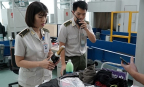 Hải quan kiểm soát chặt xuất nhập cảnh, chống buôn lậu vàng, tiền tệ qua biên giới
