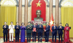Tổng Bí thư, Chủ tịch nước chủ trì hội nghị công bố các quyết định đối với Chính phủ