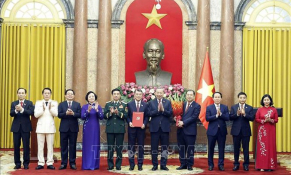 Tổng Bí thư, Chủ tịch nước chủ trì hội nghị công bố các quyết định đối với Chính phủ