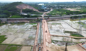 Tăng tốc mở rộng cao tốc Cam Lộ - La Sơn