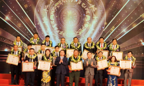 Tỉnh Thanh Hoá tổ chức lễ tôn vinh doanh nghiệp, doanh nhân tiêu biểu năm 2023