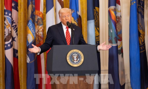 Tạm hoãn áp thuế đối ứng trong 90 ngày đối với hơn 75 quốc gia