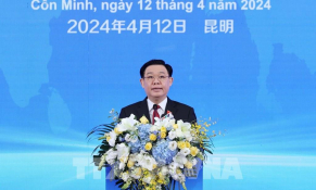 Chủ tịch Quốc hội dự Diễn đàn Chính sách pháp luật thúc đẩy hợp tác đầu tư, thương mại Việt Nam - Trung Quốc