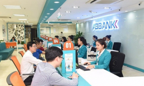 ABBank báo lãi trước thuế giảm 66%, nợ nghi ngờ tăng vọt 