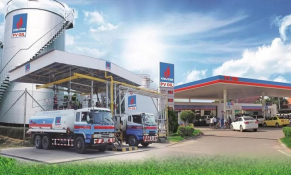 Nhiều doanh nhiệp xăng dầu bị tước giấy phép, Bộ Công Thương yêu cầu chia sẻ nguồn cung
