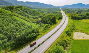 Khát vọng 9.000 km cao tốc