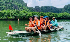 Ngành Du lịch bước vào cuộc đua giữ khách