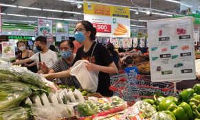 TP Hồ Chí Minh ​​tăng cường rà soát giá bán hàng hóa thiết yếu sau khi giá xăng giảm 4 đợt 