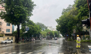 Hà Nội vắng lặng trước giờ bão số 3 đổ bộ