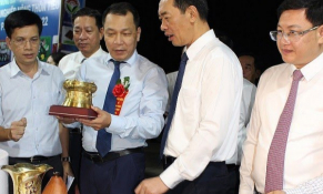 400 gian hàng tham gia Hội chợ triển lãm hàng công nghiệp nông thôn tiêu biểu khu vực phía Bắc năm 2022 tại Thanh Hoá