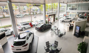 Thị trường ô tô kịch tính trong cuộc đua xả hàng